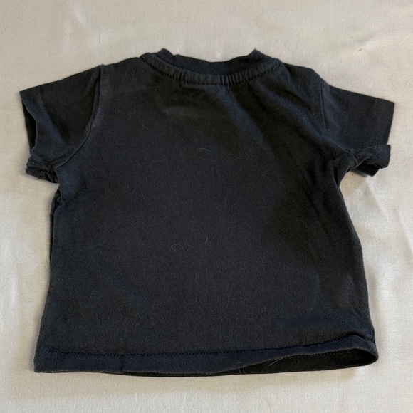 H&M Black Tee with Guns N' Roses Graphic - Picture 3 of 3